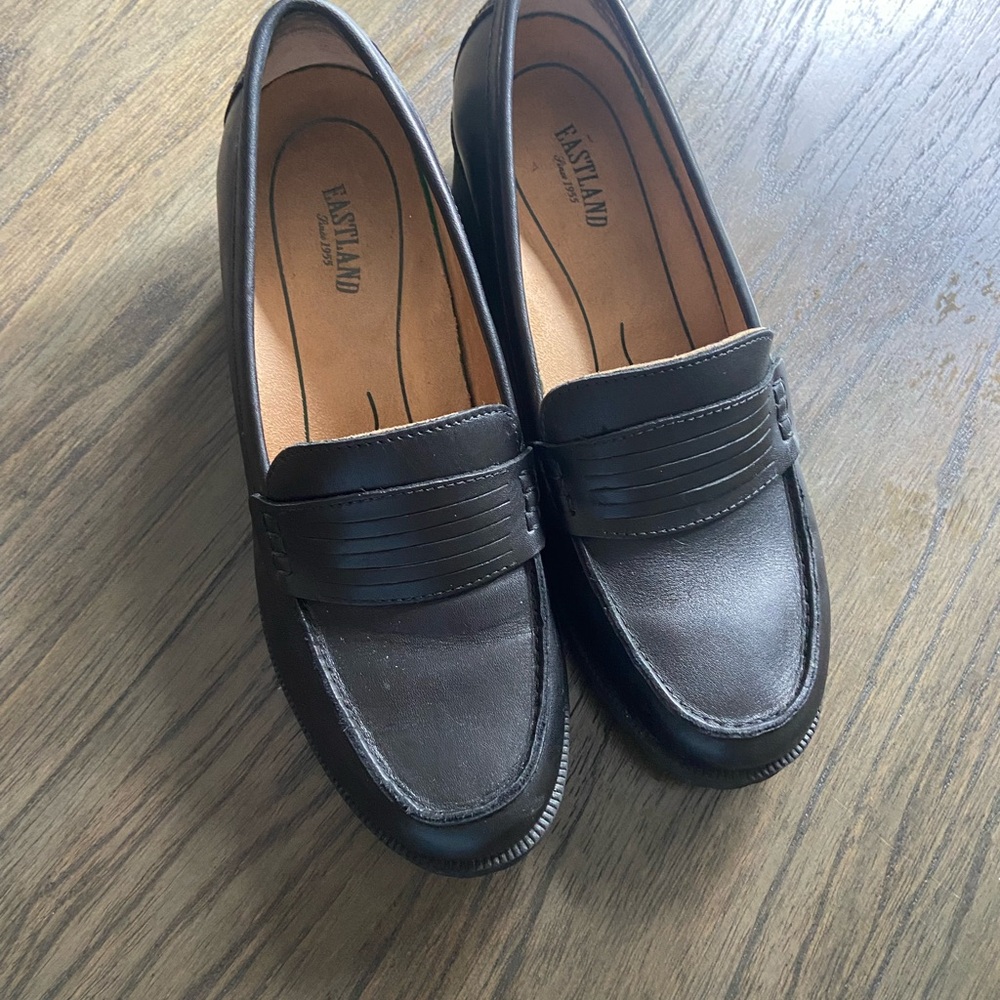 Eastland Women's Black‎ Loafers